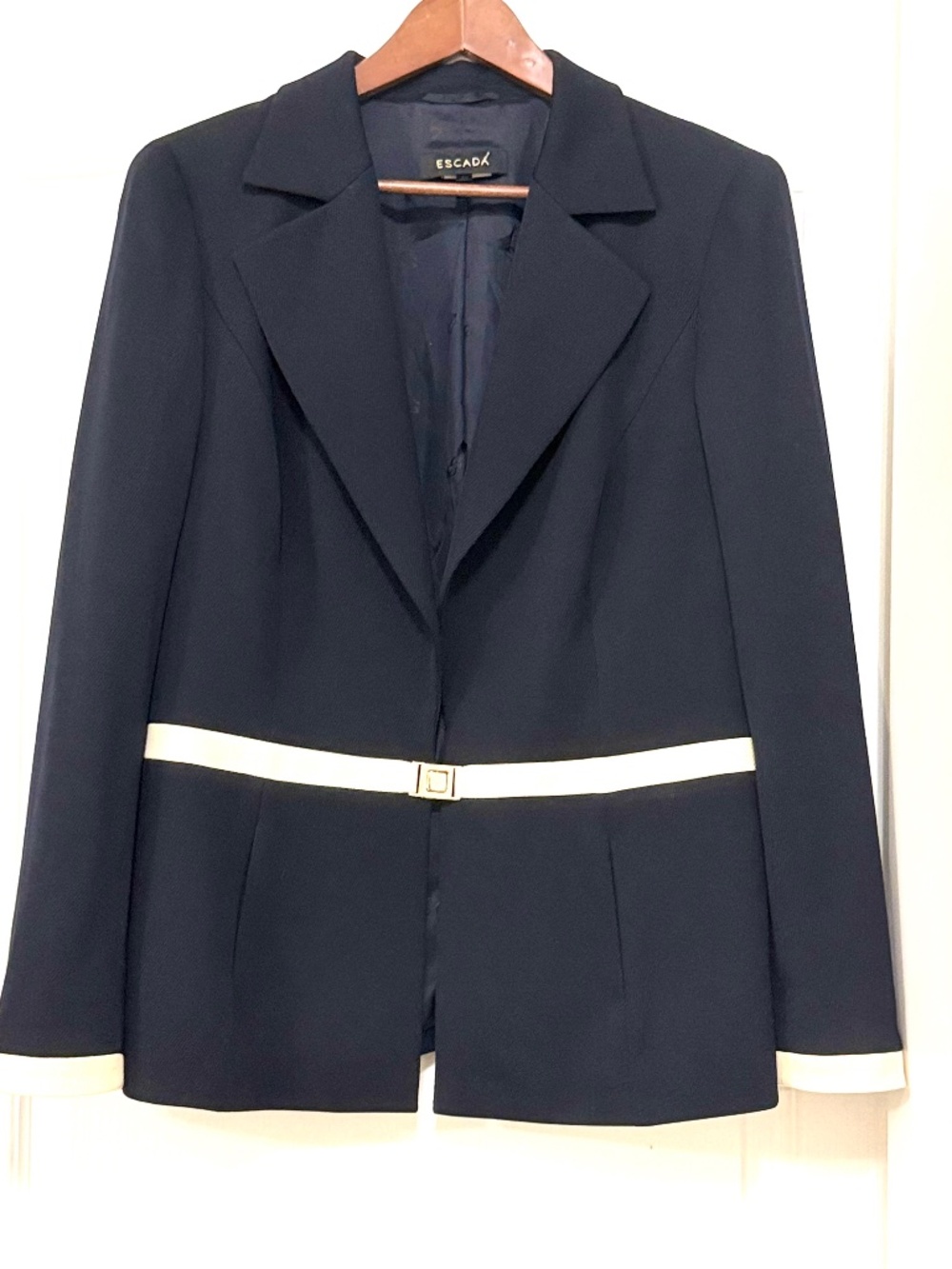 Vintage ESCADA Navy Blue Pure New Wool Belted Blazer Jacket Size DE 44 / US 12